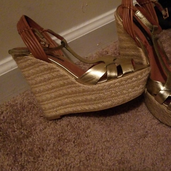 Gold wedges - Picture 3 of 4